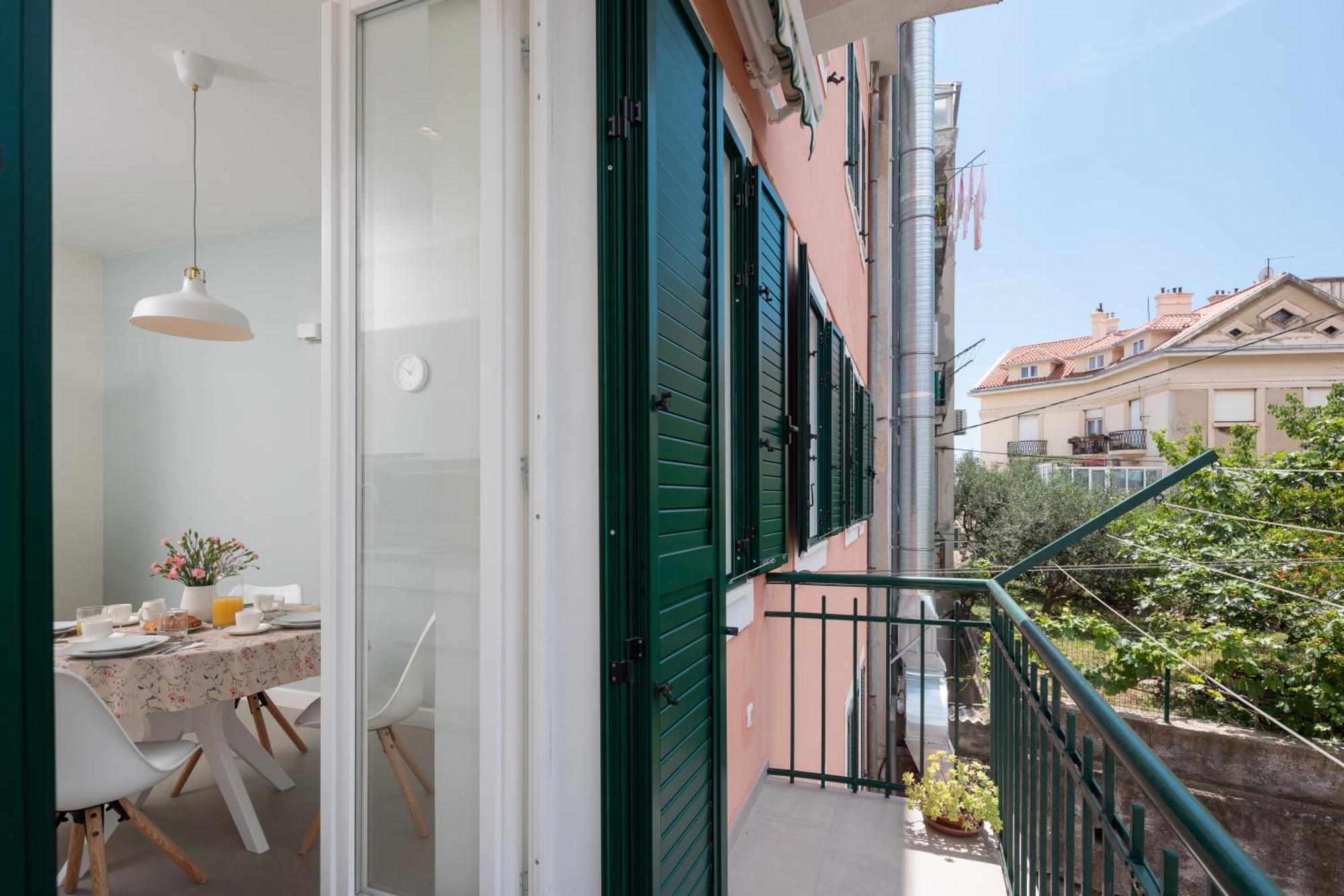 Apartment More Deluxe Split Ngoại thất bức ảnh
